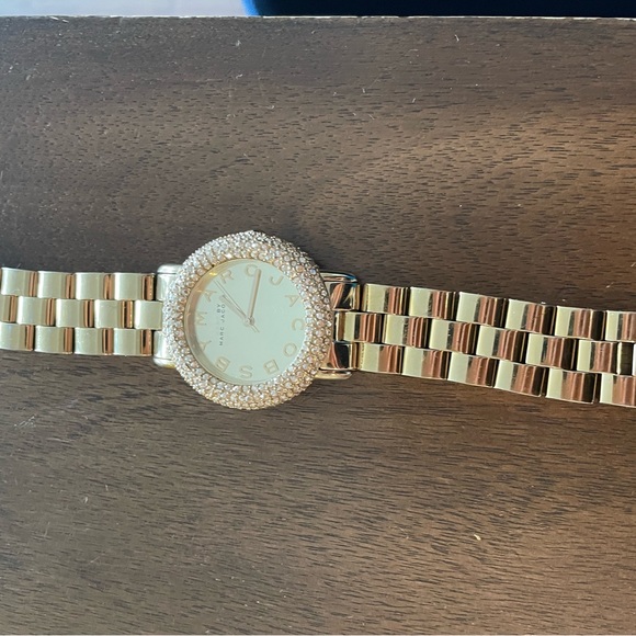 Marc by Marc Jacobs MARCI GOLD WOMEN'S GOLD MIRROR WATCH MBM3191 - Picture 9 of 10